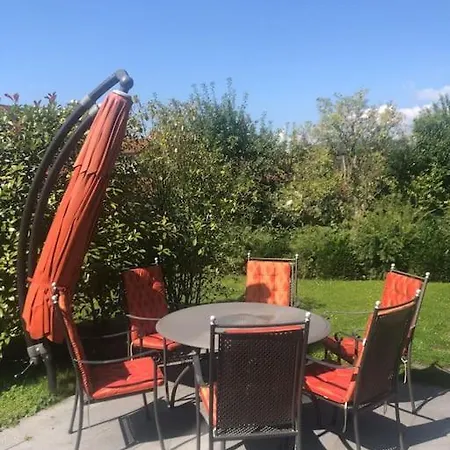 Mit Terrasse Und Garten In Seenaehe * 보드만루드비히샤펜