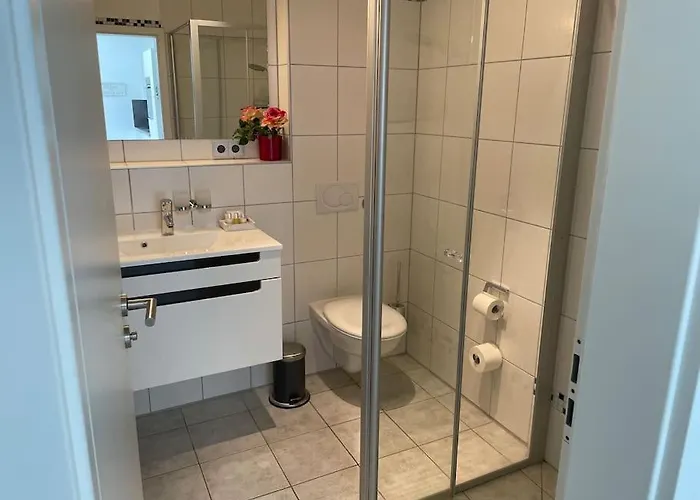 Mit Terrasse Und Garten In Seenaehe Appartement *